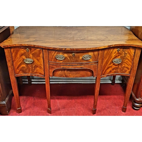 124 - A good early 19th Century  Mahogany and veneered Serpentine fronted Sideboard of neat proportions wi... 