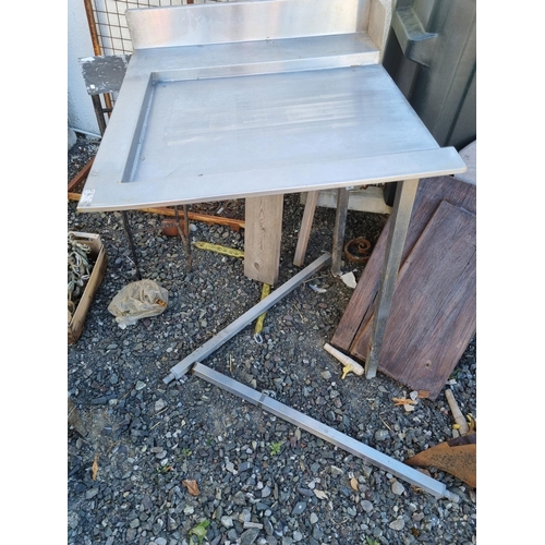 905 - A Stainless Steel work Table, af