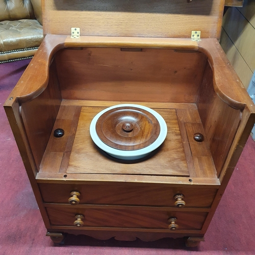 74 - A Georgian Mahogany Commode with fitted interior of good quality. 64 x 45 x H 74 cm approx.