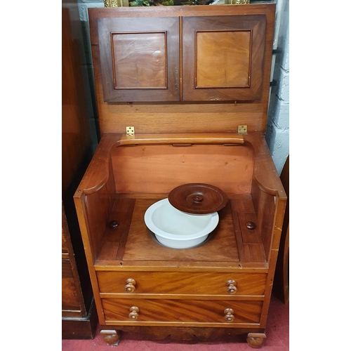 74 - A Georgian Mahogany Commode with fitted interior of good quality. 64 x 45 x H 74 cm approx.