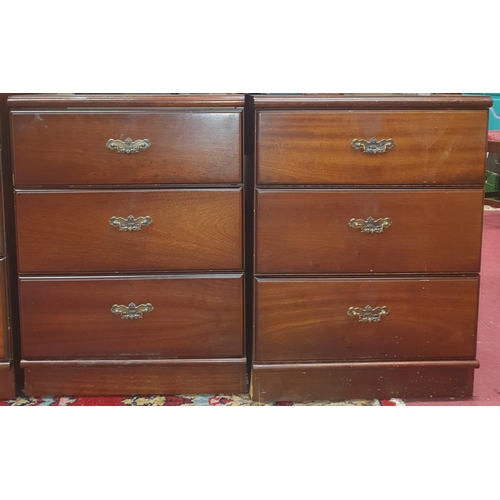 452 - A good quantity of Bedroom furniture to include dressing table, lockers etc.