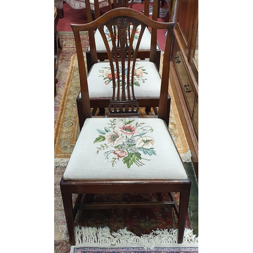 484 - A really good set of six 19th Century Mahogany shield back Dining Chairs with sheaf of Wheat backs, ... 