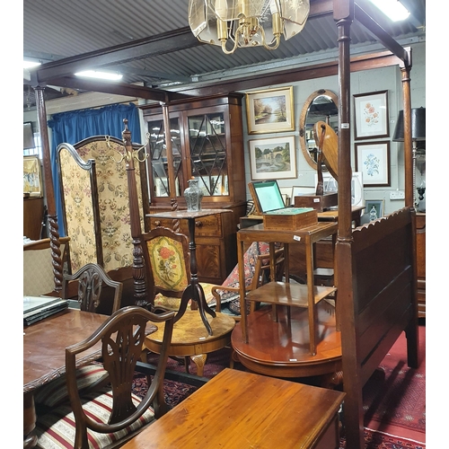 797 - A  good early 20th Century Oak Four Poster Bed with carved head and foot board.
Height 213 x L 206 x... 