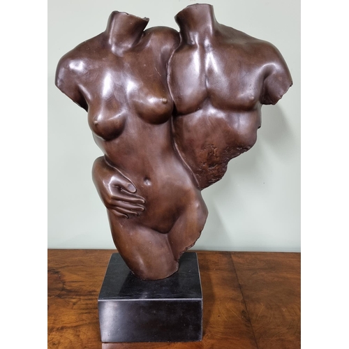 199 - Modern bronze figure torsos of a couple
Dimensions (H x W x D) approx. 48 x 33 x 12 cm