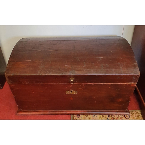 276 - A 19th Century dome shaped Blanket Chest with lifting handles to the side. 90 x 51 x H 46 cm approx.