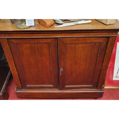 957 - A good 19th Century Mahogany two door Cabinet of low form. W 81 x 43 x H 78 cm approx.