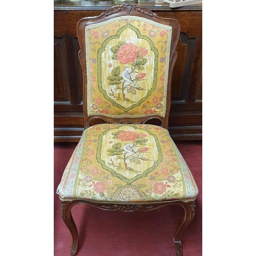 958 - A good Continental single Hall Chair with carved cabriole front supports and carved back along. W 56... 