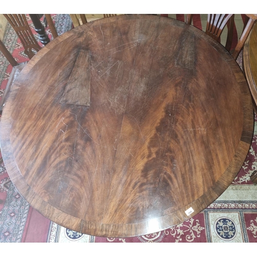 341 - A very large 19th Century circular Dining Table of large size with flame grain mahogany top (repair ... 