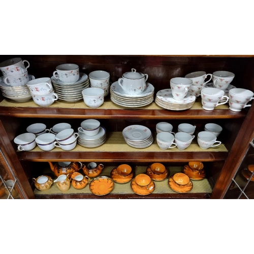 292 - A quantity of Richard Ginori Italian tea Wares, Duchess tea wares, Porcelaine wares along with Johan... 