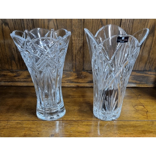 52 - A quantity of Irish Crystal to include Killarney Crystal centre Bowl and other items.