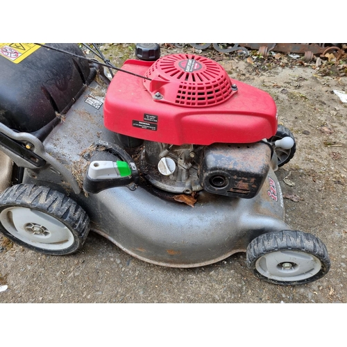 826D - A Honda GVC 160 easy auto start Lawnmower.