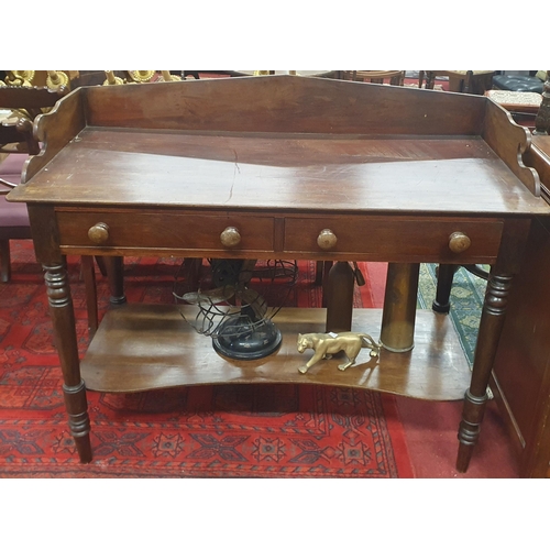 301 - A Regency Mahogany Serving/Side Table. 117 x 53 x H 80 cm approx. #