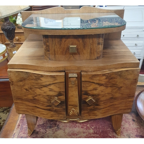 309 - A retro Walnut veneered low Side Table with mirrored glass top. 55 x 34 x H 62 cm approx.