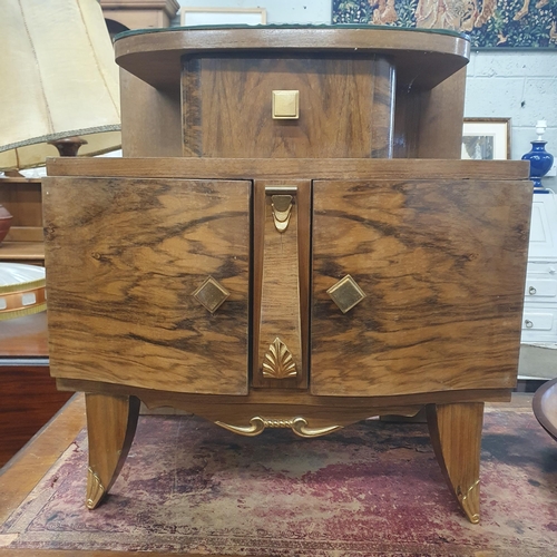 309 - A retro Walnut veneered low Side Table with mirrored glass top. 55 x 34 x H 62 cm approx.