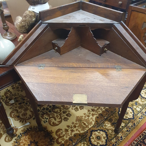 316 - A 19th Century Oak provincial corner Bureau on turned supports. W 92 x H 104 cm approx.