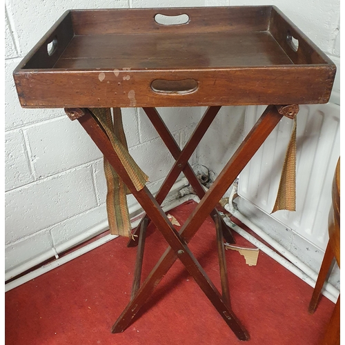 828 - A Georgian Mahogany Butlers Tray on stand. 63 x 51 x H 99 cm approx.