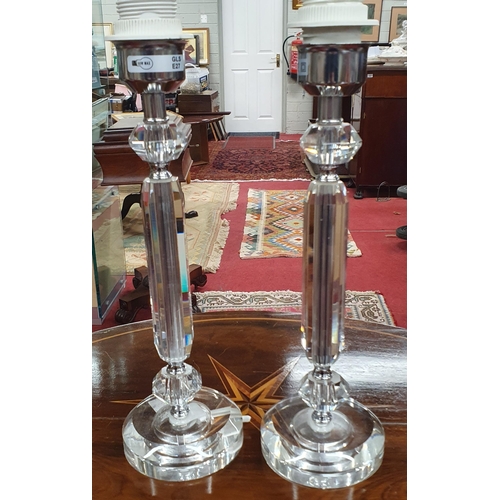 853 - A pair of modern Table Lamps. H 35 cm approx.