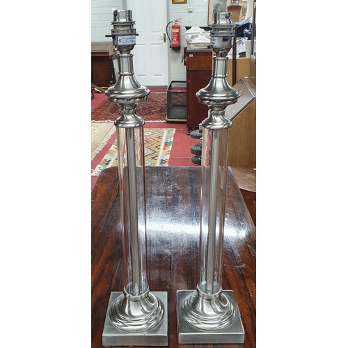 1117 - A pair of modern Table Lamps. H 51 cm approx.