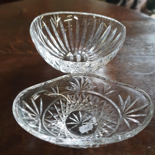 554 - A good Waterford Crystal Centre Bowl. 20 x 19 x H 10 cm approx along with a quantity of Tipperary an... 