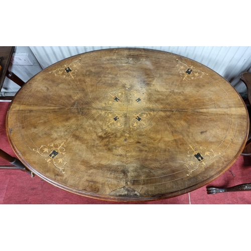 846 - A 19th Century Walnut and veneered Supper Table with inlaid top. 118 x 84 x H 70 cm approx.