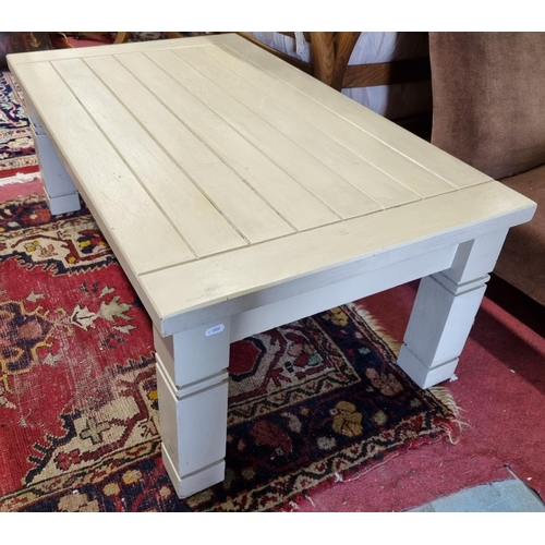 499A - A Pine rectangular coffee Table. #