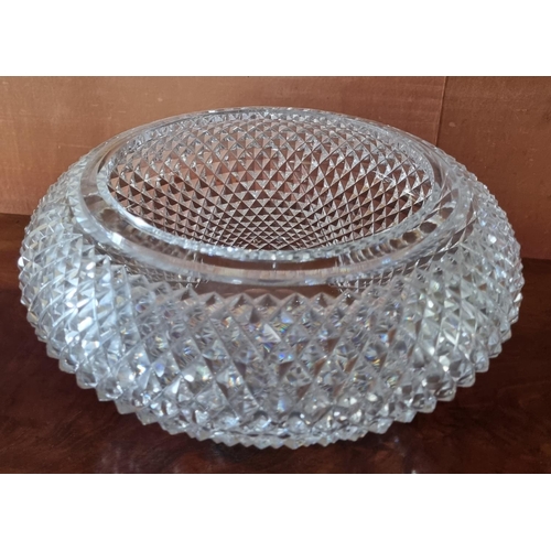 23 - A Magnificent Waterford Crystal Centre lidded Bowl with pineapple cut effect design.
D 28 x H 29 cm ... 