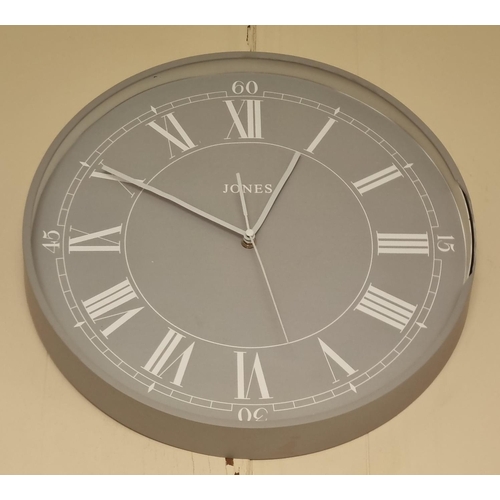 333A - A decorative circular Wall Clock.