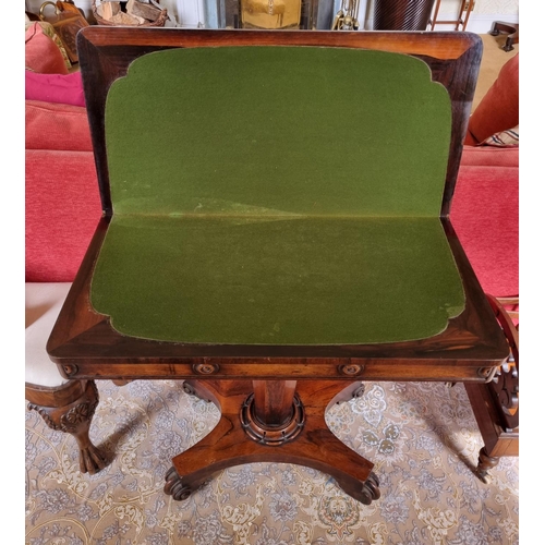 217 - A good William 1Vth Rosewood Foldover Card Table with hexagonal shaft and platform base.
90.5 x 90.5... 