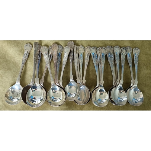 250D - A very large set of Silver 20th Century Kings pattern Flatware by Henry Hobson, Sheffield approx 680... 