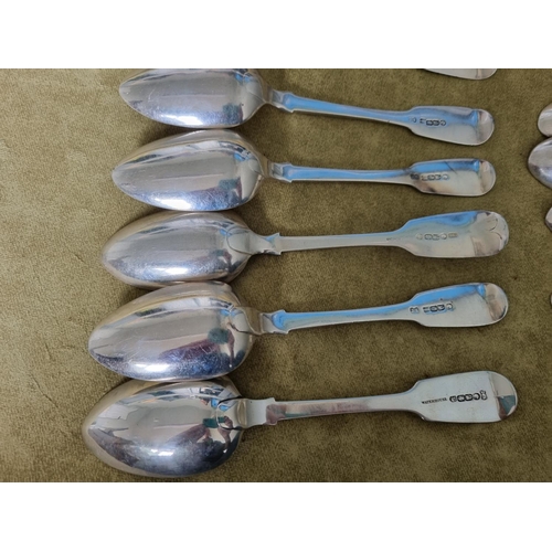 250K - A quantity of early 19th Century Irish Silver dessert Spoons, various makers and dates to include Ph... 