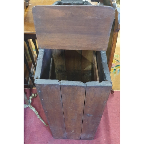 344 - A 19th Century Baguette Bin. 30 x 35 x H 76 cm approx.