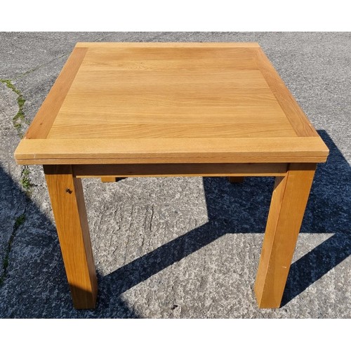 498A - A good Oak fold up dining Table.