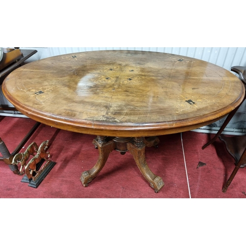 846 - A 19th Century Walnut and veneered Supper Table with inlaid top. 118 x 84 x H 70 cm approx.