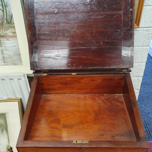 942 - A really good Regency Rosewood Davenport with brass gallery top.