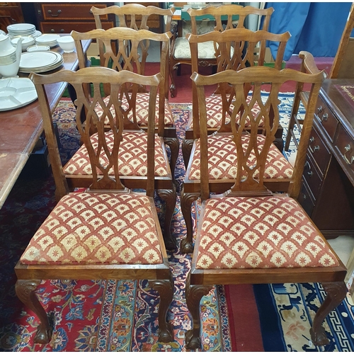 994 - A good set of eight. (6 + 2) 20th Century Mahogany Chippendale style Chairs with pierced backs and c... 