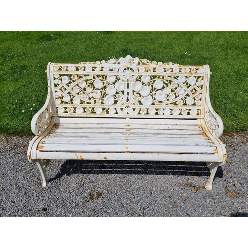 490 - A superb heavy Cast Iron Bench in the style of Colebrookdale with pierced outline. Bears signature. ... 