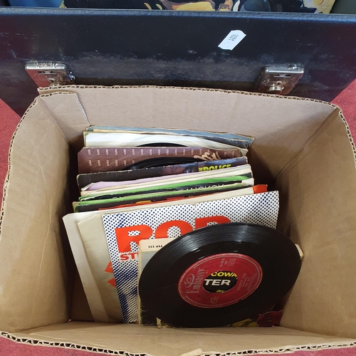 522 - A Murphy's Vinyl Record player along with 2 boxes of records. Mixed lot Mainly Oldies ,Irish and Mus... 