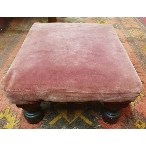 187 - A Georgian Mahogany miniature Stool.
H 15 x W 28 x D 32 cm approx.