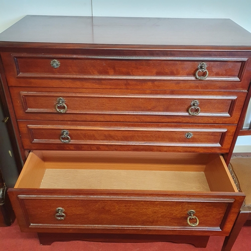 286 - A good modern Mahogany graduated Chest Tallboy with brass fitted handles.
H 115 x W 95 x D 42 cm app... 