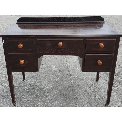 505 - A Group of furniture to consist of a 3 drawer dressing table , single drawer side table,  A 1940's d... 