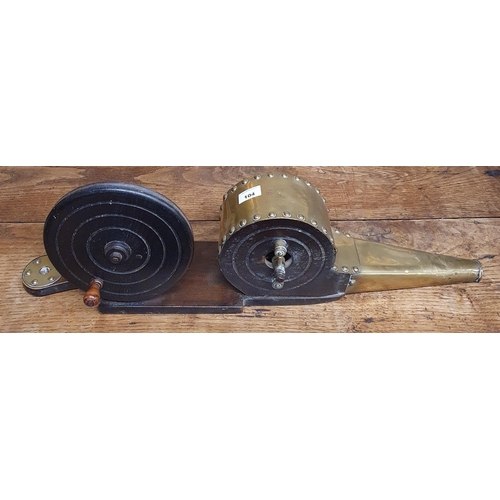 104 - A good 19th Century Brass and Hardwood Bellows. L 66 x W 12 x H 22 cm approx.