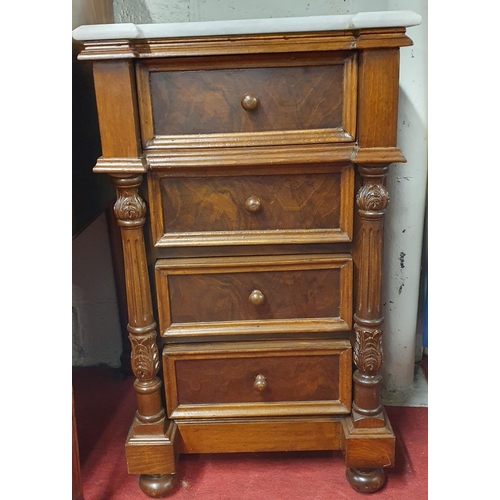 78 - A good pair of Mahogany Bedside Cabinets with turned reeded front supports with moulded edge and fou... 