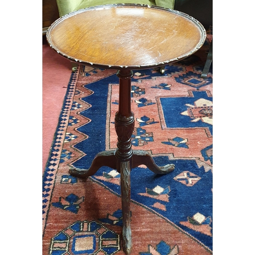 583 - A 20th Century Mahogany Wine Table. D 38 x H 65 cm approx.