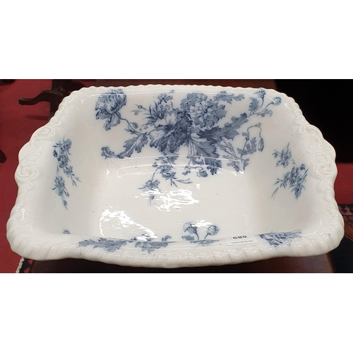 589 - A good Middleport Pottery rectangular Bowl with floral decoration. (hairline crack). 45 x 35 x H 13 ... 