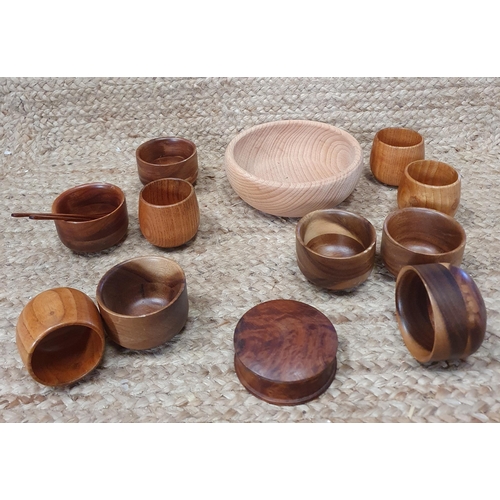 339 - A Good Group of Turned Wood Bowls and Cups.