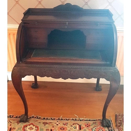 877 - A fabulous late 19th Century Irish Mahogany Cylinder Desk, possibly by Hicks of Dublin, with a highl... 