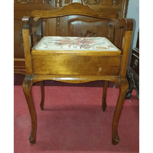 520 - An Edwardian Piano Stool on cabriole supports.
W 52 x 36 cm approx.