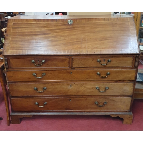 539 - A really good early 19th Century Bureau with fully fitted interior and shell inlaid door.
H 136 x 10... 