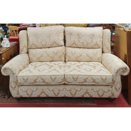 851 - A Finline Furniture two seater Couch in gold damask upholstery in excellent condition.
L 174 x D 88 ... 