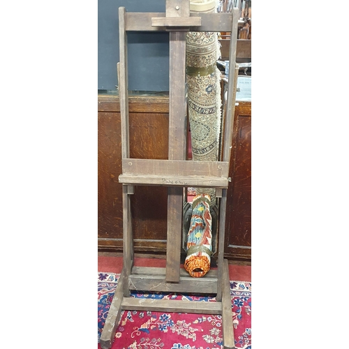 876 - A really good Artists Easel.
H 140 x 60  cm approx.